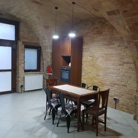 La Cueva Civitanova Alta
