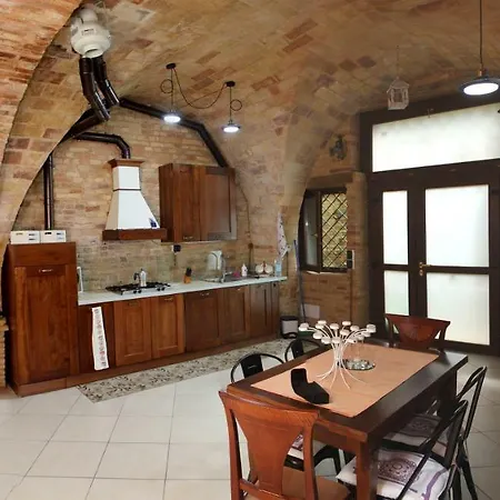 La Cueva Apartamento Civitanova Alta