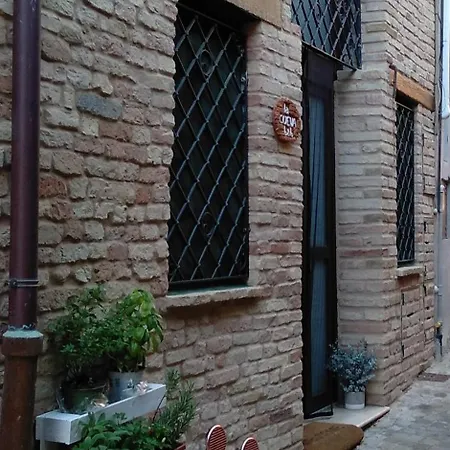 La Cueva Civitanova Alta